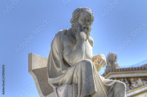 Foto: statue of Socrates in the Academy of Athens,Greece statue of Socrates in the Academy of Athens,Greece