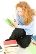 Frau mit Lupe und Buch