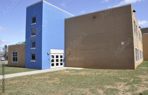 Photo: modern elementary school exterior modern elementary school exterior