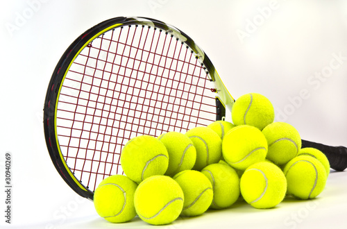 Foto: Tennis- Racket and Balls Tennis- Racket and Balls