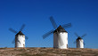 Molinos de viento en la mancha de Quijote, España.