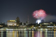 Hamburger Landungsbrücken mit Dom-Feuerwerk