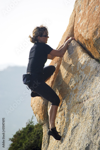 Photo: Bouldern an den Küstenfelsen Korsikas Bouldern an den Küstenfelsen Korsikas