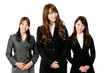案内する女性社員
