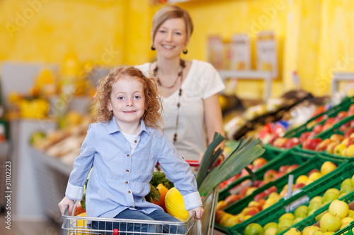 Foto: einkauf im supermarkt einkauf im supermarkt