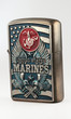 ����: Benzin-Feuerzeug US Army Marines stehend zugeklappt � Dolph #31124829