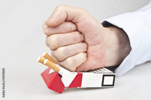 Photo: Punch in cigarettes Punch in cigarettes