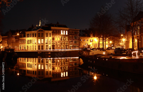 Photo: city by night city by night