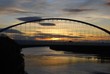Atardecer sobre el puente