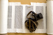 Photo: Torahrolle mit Tefillin Torahrolle mit Tefillin