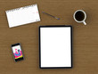 Arbeitsplatz mit tablet pc kaffee smartphone kalendar