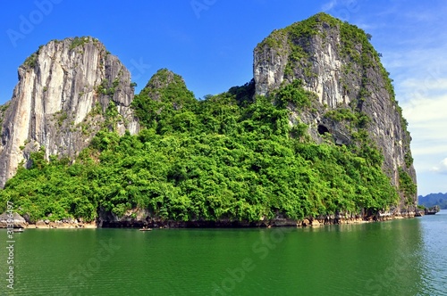 Photo: Halong Bay, Vietnam Halong Bay, Vietnam
