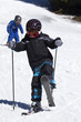 Foto: young boy skiing young boy skiing