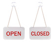 Photographie : Open and closed signs