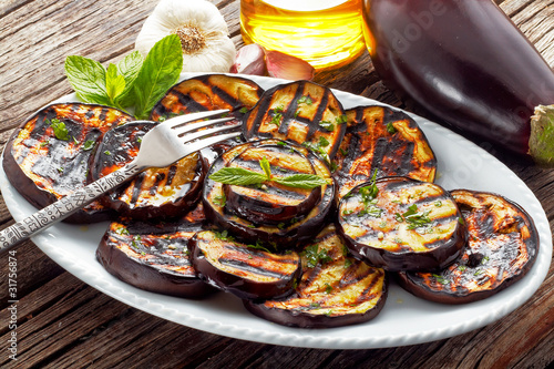 Photo: melanzane arrosto con olio,aglio e menta melanzane arrosto con olio,aglio e menta
