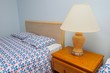Foto: Single bed with lamp Single bed with lamp