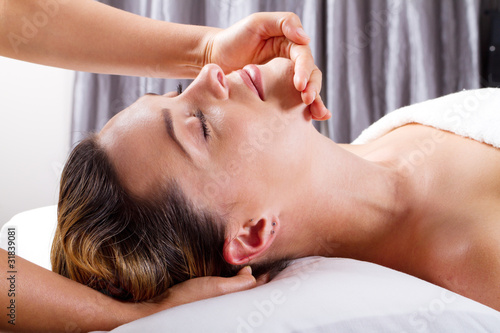 Foto: head massage head massage