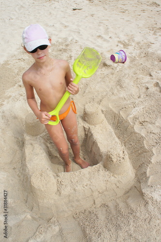 Photo : Fillette à la plage. Fillette à la plage.
