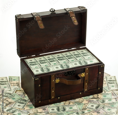 Photo: Dollar in Schatztruhe Dollar in Schatztruhe