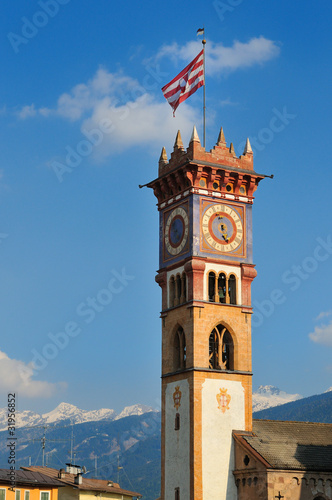 Foto: Campanile della chiesa di Cavalese - Val di Fiemme - Dolomiti Campanile della chiesa di Cavalese - Val di Fiemme - Dolomiti