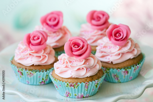 Photo: Vintage cupcakes Vintage cupcakes