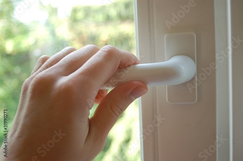 Photo: Fenster öffnen Fenster öffnen