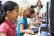Foto: Kindergarten children learning how to use computers. Kindergarten children learning how to use computers.