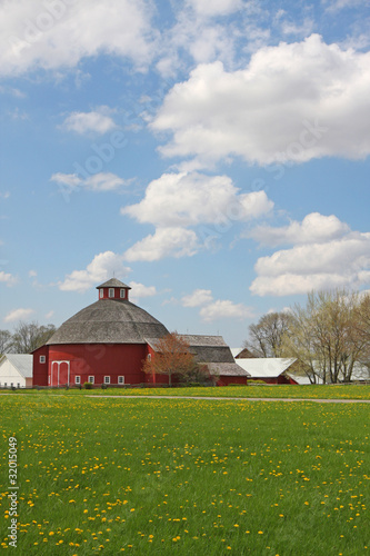 Photo: Red Round Barn Red Round Barn