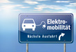 Autobahnschild "Elektromobilität"