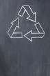 Foto: Recycle symbol on a blackboard Recycle symbol on a blackboard