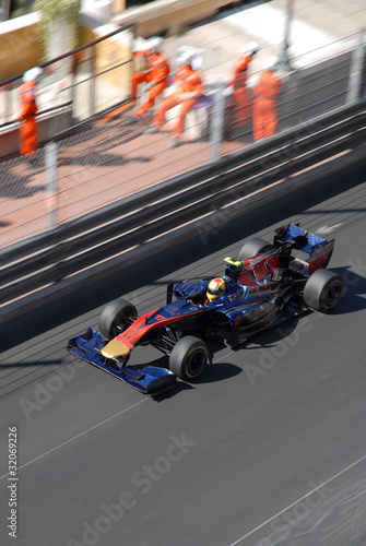 Photo: Monoplace en piste Monoplace en piste