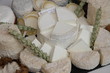 Fromage de chèvre : bûche et blé