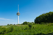 Fernsehturm vor blauem Himmel Fernsehturm vor blauem Himmel