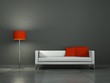 Weisses Sofa mit roter Stehlampe