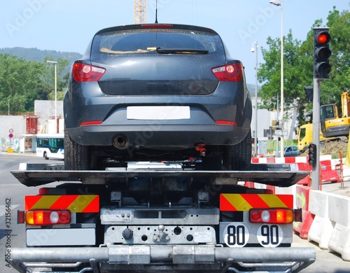 Photo: Dépannage ou fourrière ? Dépannage ou fourrière ?