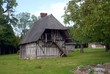 l'étable au milieu du prés