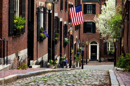 Photo: Acorn Street in Boston, Massachusetts Acorn Street in Boston, Massachusetts
