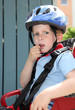 Kind im Kindersitz