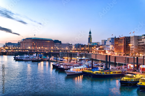 Foto: Hamburg bei Nacht Hamburg bei Nacht