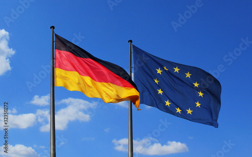 Foto: deutsch_europa_flagge deutsch_europa_flagge