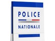 Panneau indicateur d'un commissariat de police Panneau indicateur d'un commissariat de police