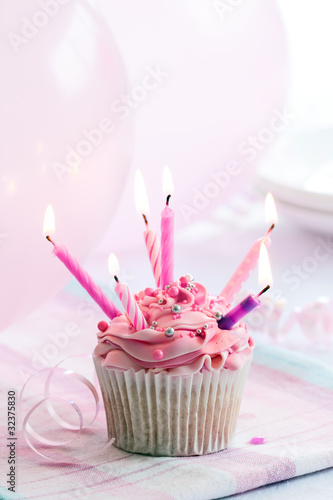 Photo: Birthday cupcake Birthday cupcake