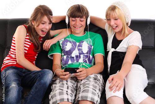 Foto: 3 Teens Sofa 20.05.11 3 Teens Sofa 20.05.11
