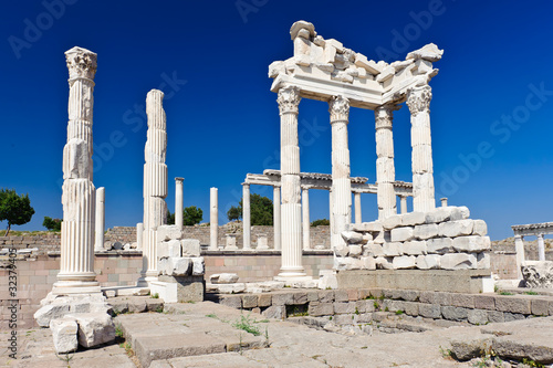 Foto: Temple of Trajan Temple of Trajan