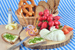 Brotzeit im Biergarten