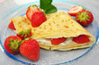 Pfannkuchen mit Erdbeeren