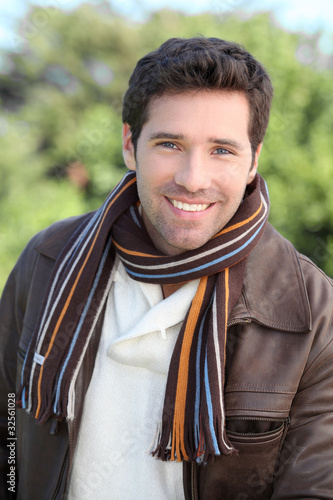 Photo: Portrait of attractive young man Portrait of attractive young man