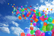 Foto: Colorful balloons on blue sky Colorful balloons on blue sky