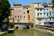 Les maisons près du canal de la Robine à Narbonne Les maisons près du canal de la Robine à Narbonne