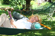 Im Garten entspannen
